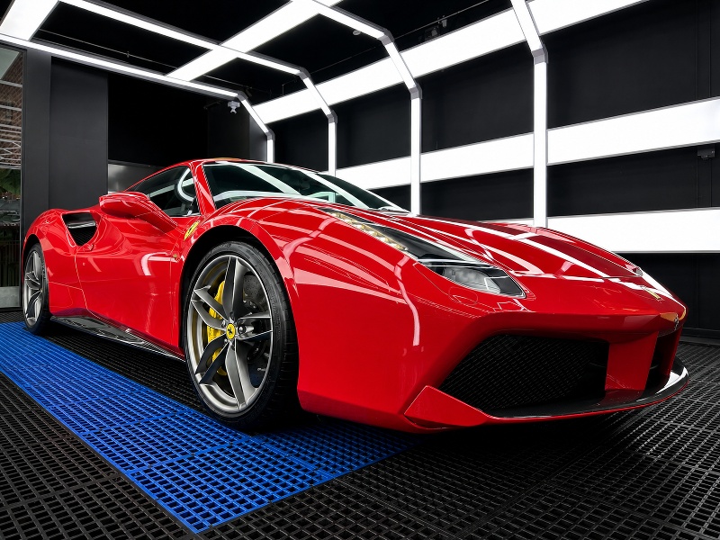 Ferrari 488